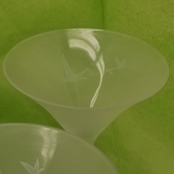 Four frosted grey geese vodka martini glasses cobalt blue bases 7.5" tall - Picture 4 of 12